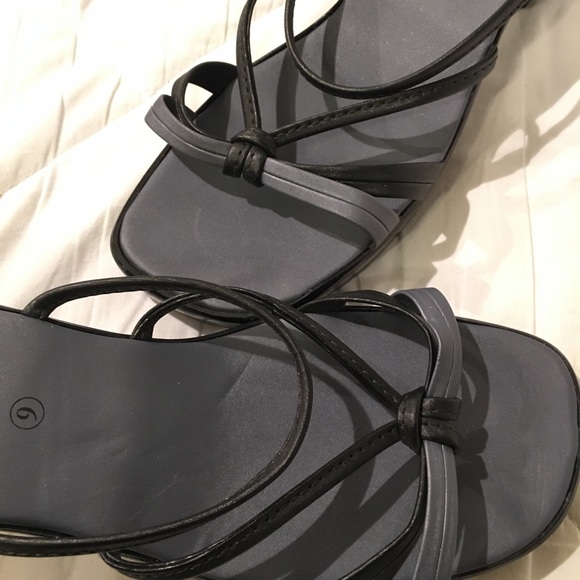 NWOT Bata 3” Block Heel Sandals - Picture 11 of 11